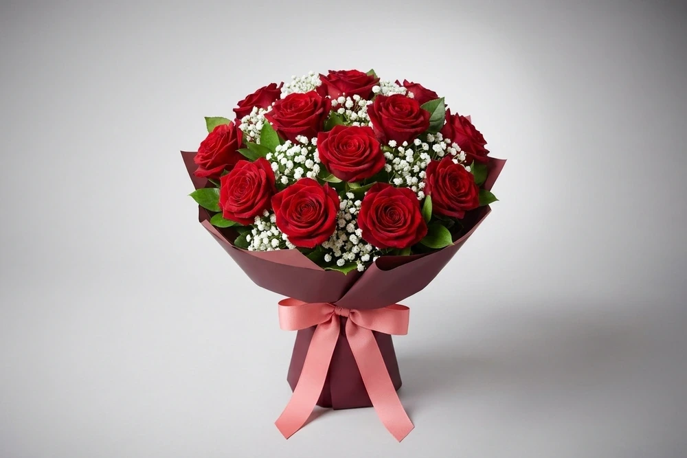 Buquê Clássico com 12 Rosas Vermelhas Colombianas