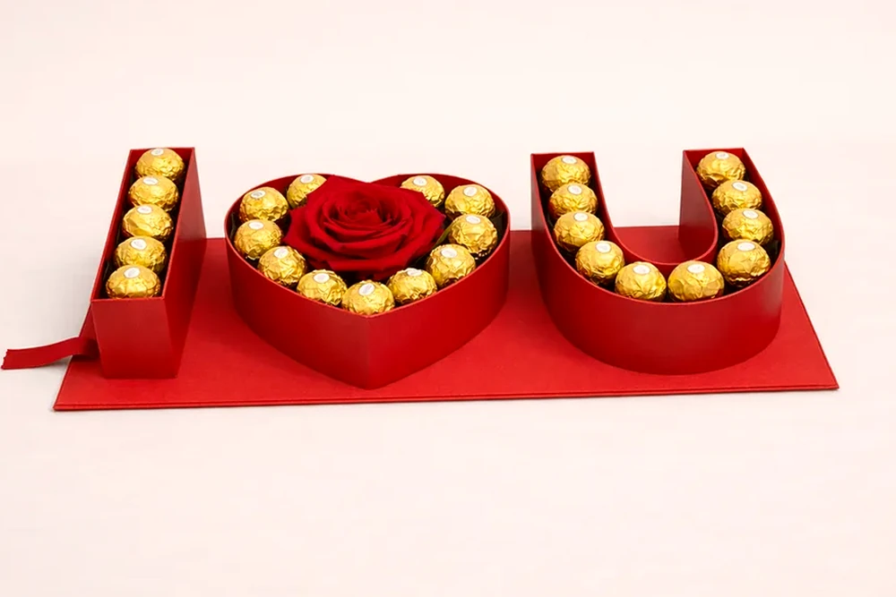 LOVE Box com Ferrero Rocher e Rosa Vermelha