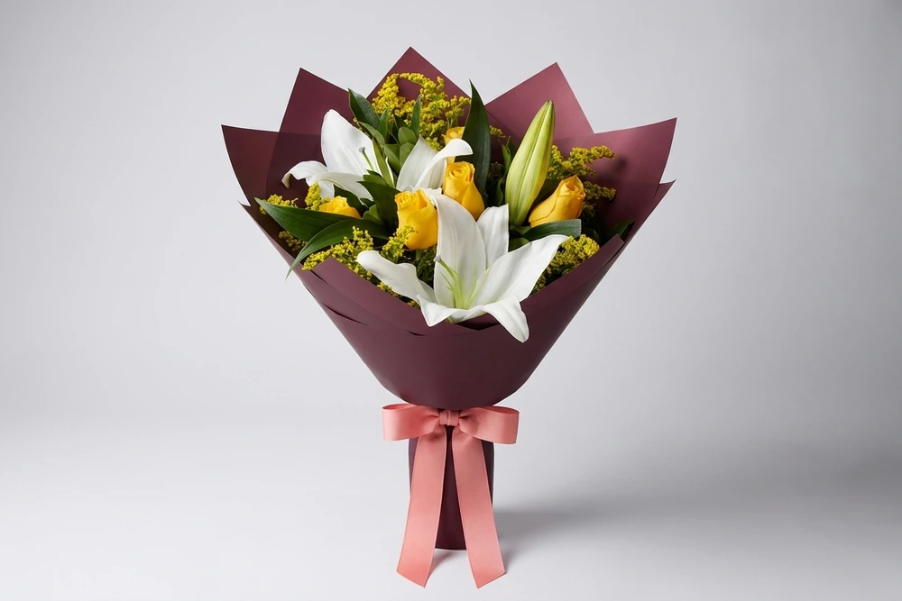 Bouquet Elegante com Rosas Amarelas e Lírios Brancos