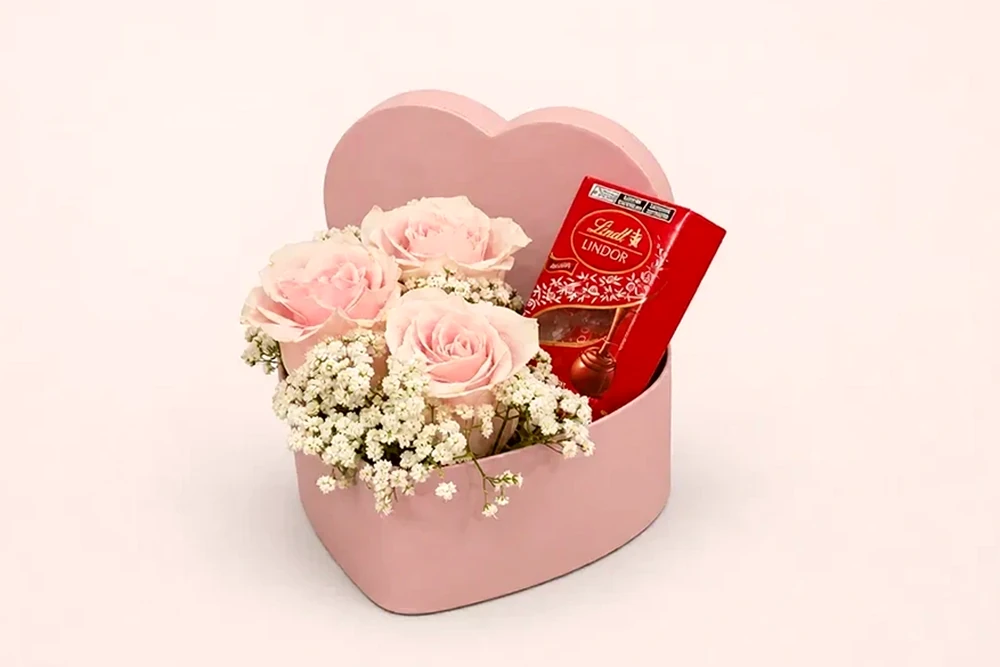 Box Coração com Rosas Rosas e Chocolate Lindt